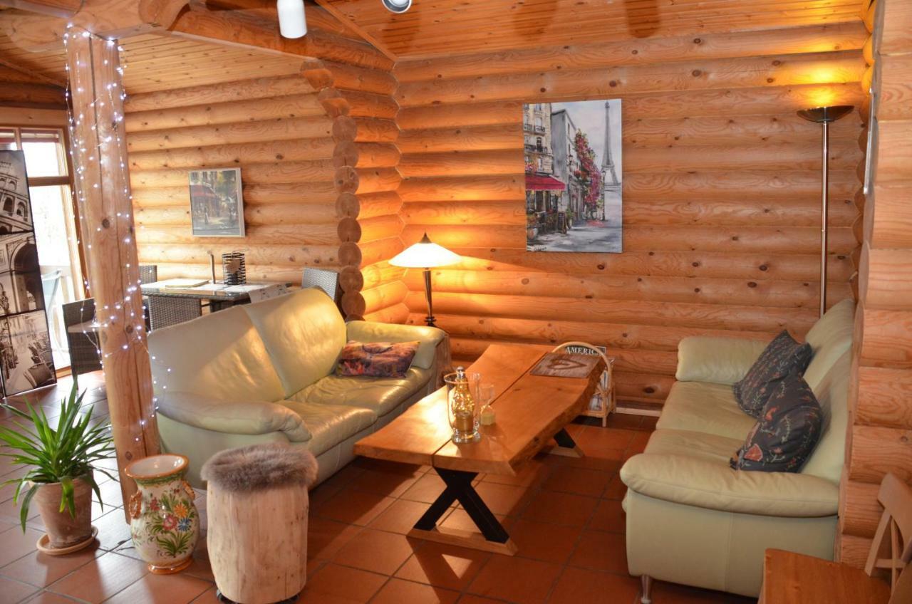 Ferienwohnung Blockhaus Juka Vinningen Exterior foto